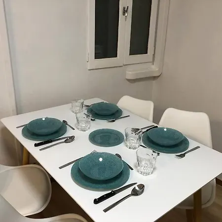 ღ Le Cypriano • T2 Au Centre De Avec Parking Lägenhet