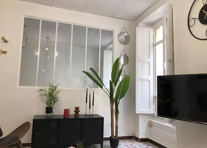 ღ Le Cypriano • T2 Au Centre De Avec Parking *