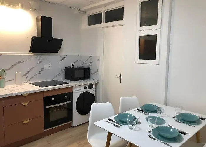 Apartamento ღ Le Cypriano • T2 Au Centre De Avec Parking